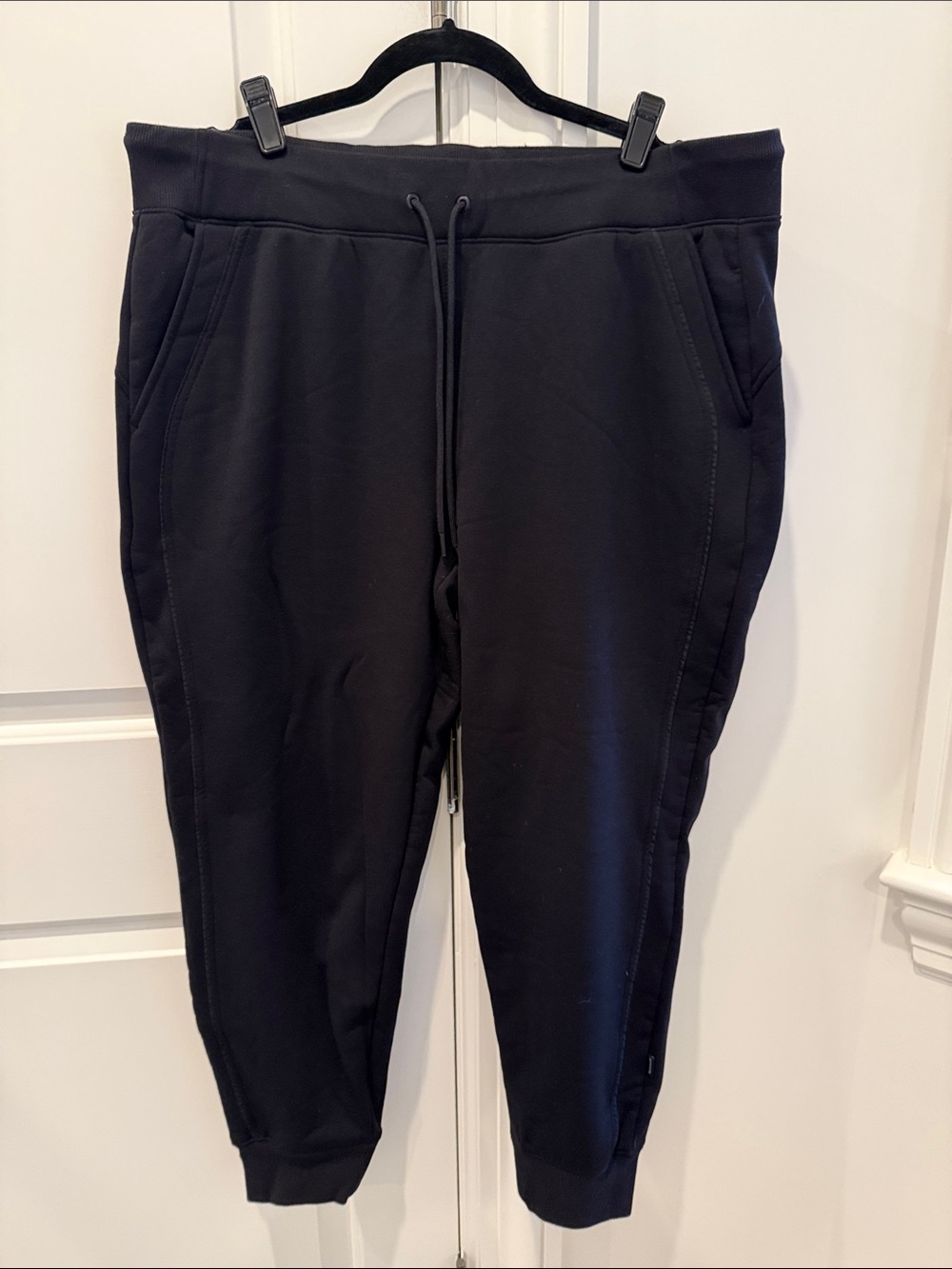 Athleta Black Altitude Jogger in Polartec Power Stretch Size XL